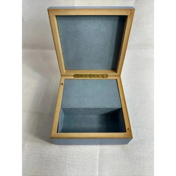 Bunny Rabbit Music Jewelry Box LK‎ POWELL Vintage 80s ***Please see pics*** - Picture 4 of 11